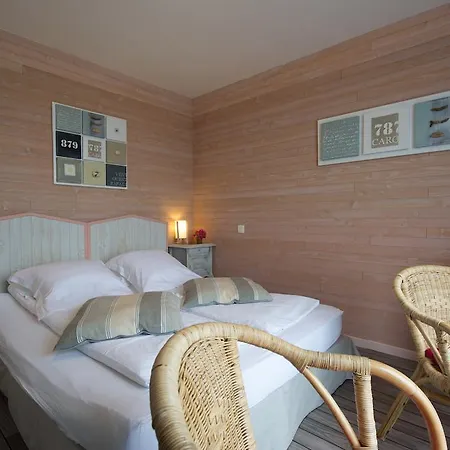 Tremail - La Au Pied De Votre 3* Wimereux