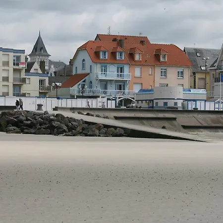 B&B Tremail - La Au Pied De Votre 3*