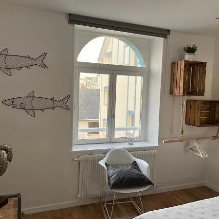 Couette-café Trémail - La Au Pied De Votre