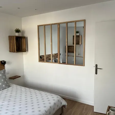 Tremail - La Au Pied De Votre