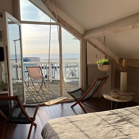 Tremail - La Au Pied De Votre B&B