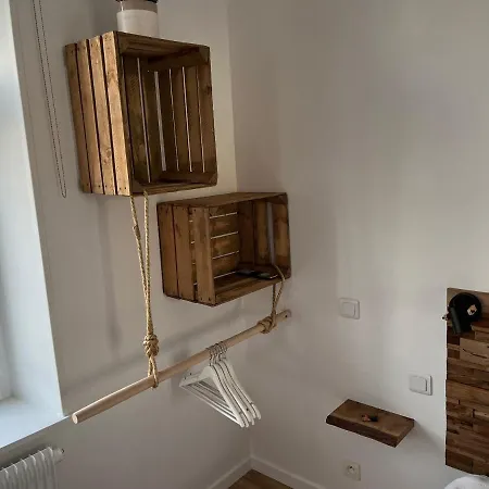 Tremail - La Au Pied De Votre 위머로우